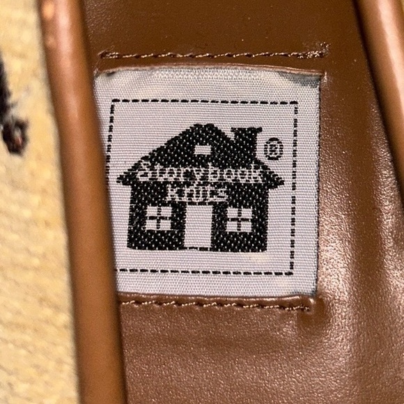 Storybook Knits Tan Embroidered Cats Cloth Loafers - 9.5 - Picture 13 of 13